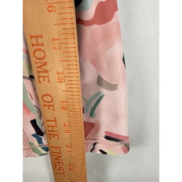 Athleta Ultimate Stash II Capri Leggings WOMENS SIZE MEDIUM Floral Print 987260 - Picture 10 of 10